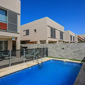 https://mas-den-reig-only-families.catalonia-hotels.com